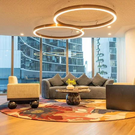Bright & Calm Haven Lv 17 - W/ Sky & Balcony Views - Apartment