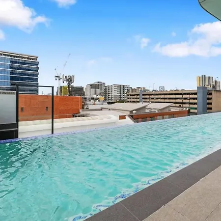 Luxury High-floor 1br Retreat With Balcony Apartment Brisbane