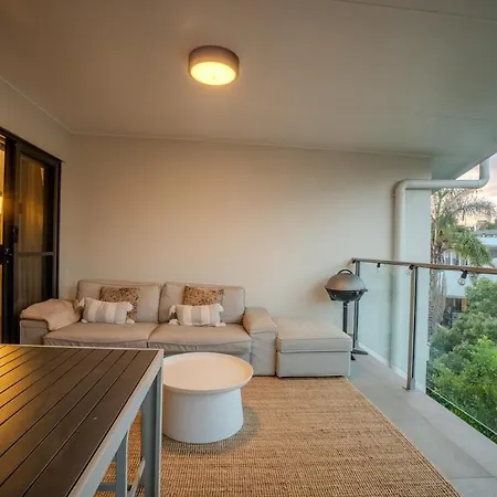 Apartment Sleeps 8 Near Uq 10 Mins Cbd Dual Living