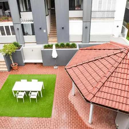 Quiet New Farm Retreat With Pool & Free Parking Apartment Brisbane