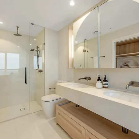 Cloud Nine | Designer Views On Level 61 Apartment Brisbane