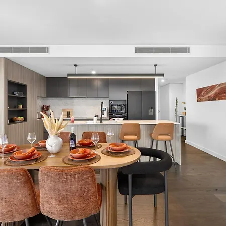 31f Premium 3br Skyline River Views One Apartment Brisbane