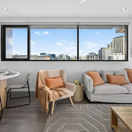 Luxury 2bed2bath With Pool, Parking, Gym And Views