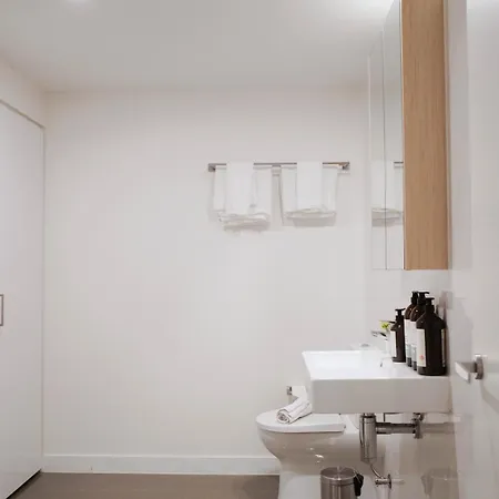 Kozyguru | South | Prime Skyline Retreat Apartment Brisbane
