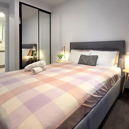 Valley Hideaway It Is A Private 2br With Pool And Gym *
