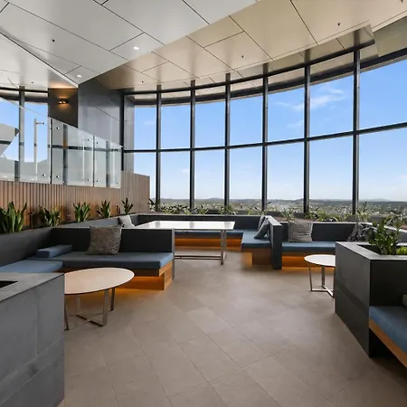 Skytower Level 53 Free Parking Sleeps 5 Cbd Brisbane