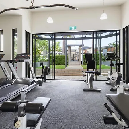 Apartment Resort-style 3br River And Hosp Parking And Pool Brisbane