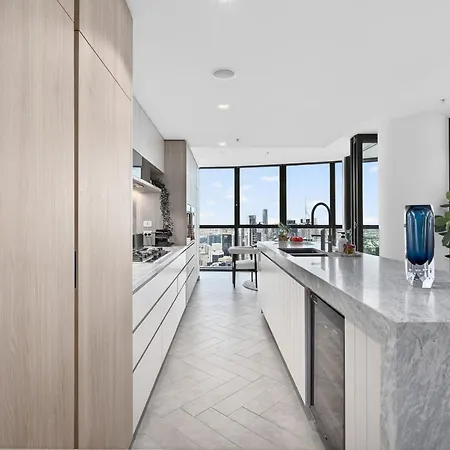 3 Bedroom Luxury In The Sky * Brisbane