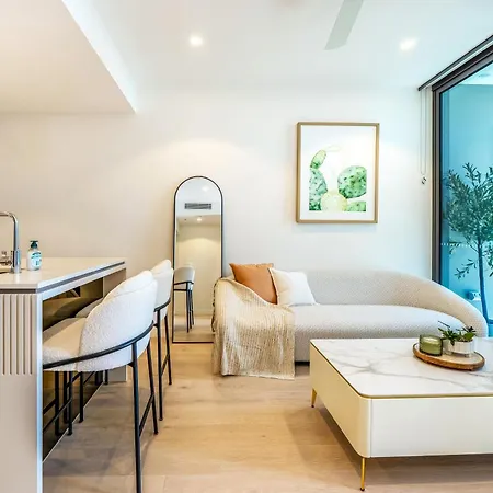 Apartment Queens Wharf Charm W/ Balcony Views - Lv 15 -