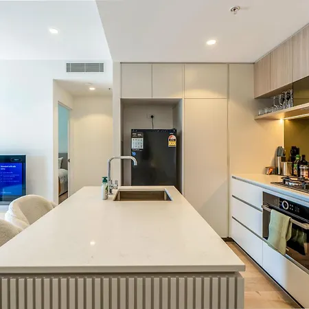Queens Wharf Charm W/ Balcony Views - Lv 15 - Apartment Brisbane