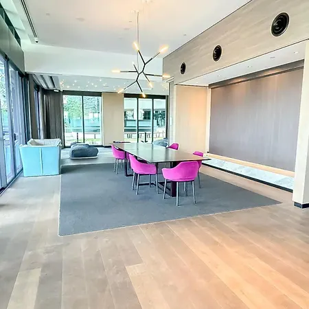 One Sky - Sleep 6 - Pools Cinema Sauna Gym Free Parking