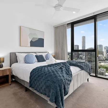 31f Premium 3br Skyline River Views One Apartment Brisbane
