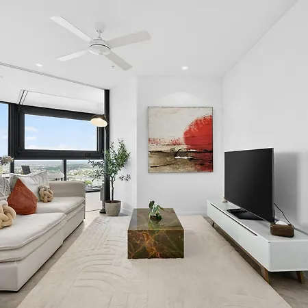 3 Bedroom Luxury In The Sky Brisbane