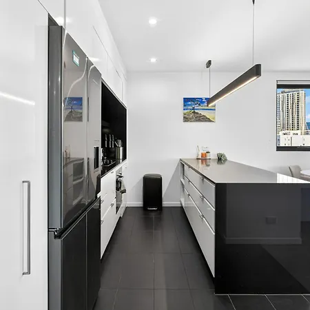 Luxury 2bed2bath With Pool, Parking, Gym And Views * Brisbane