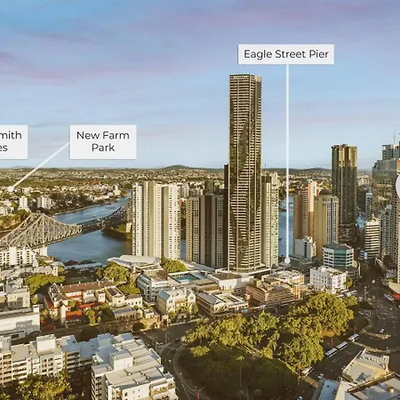 Modern Cbd W/ Balcony Views | Pool & Gym Brisbane