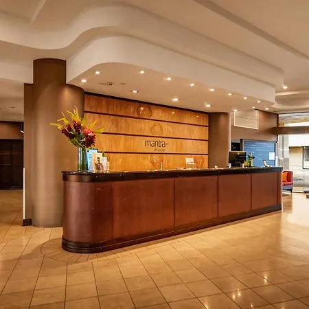Pool & Gym Apartment