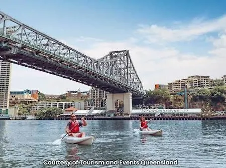 Cozy 2br In Apartment Brisbane