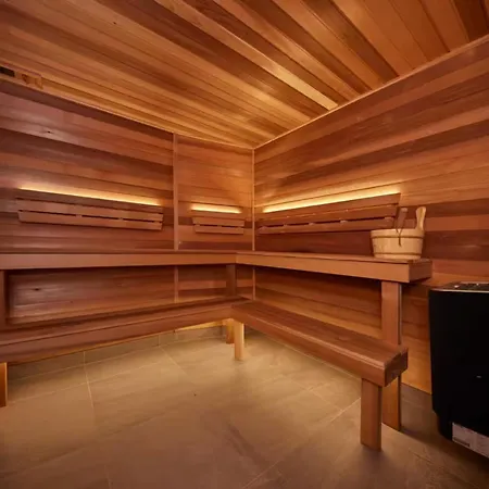 One Sky - Sleep 6 - Pools Cinema Sauna Gym Free Parking * Brisbane