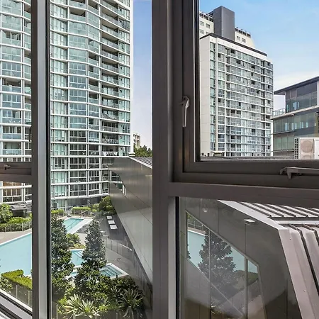 Apartment Portside Luxe Retreat 2br Free Parking & Pool Brisbane