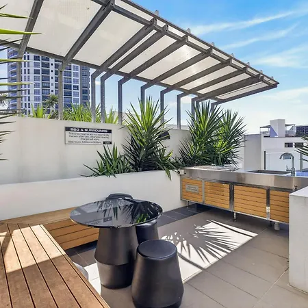 Luxury 2bed2bath With Pool, Parking, Gym And Views *