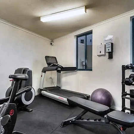 Apartment Two-bedroom Escape I Mantra On Queen