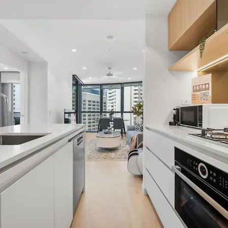 Landmark Queens Wharf 1br Wit Pool Gym And View *