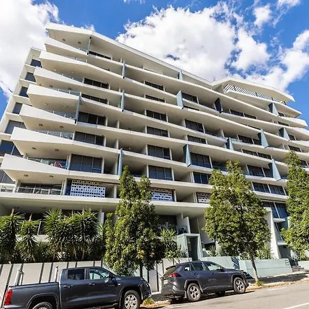Luxury 2bed2bath With Pool, Parking, Gym And Views Apartment Brisbane