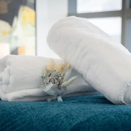 3 Bedroom Luxury In The Sky Apartment Brisbane