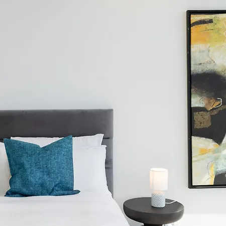 3 Bedroom Luxury In The Sky * Brisbane