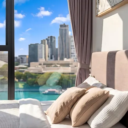 One Sky - Sleep 6 - Pools Cinema Sauna Gym Free Parking