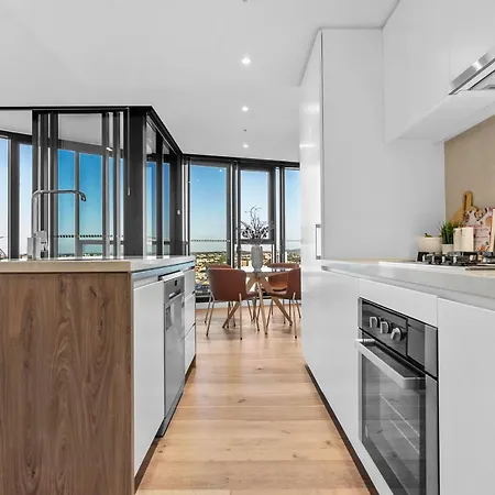 Twilight Views 2br In Fortitude Valley & Parking Brisbane