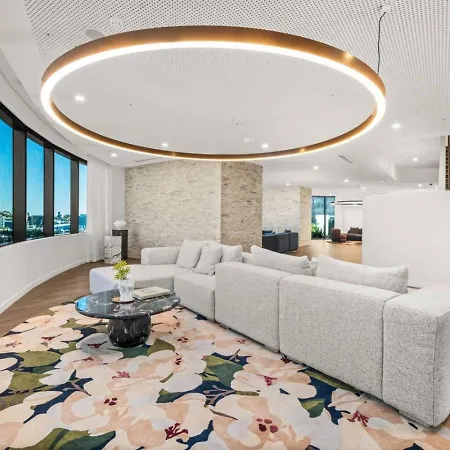 Apartment Landmark Queens Wharf 1br Wit Pool Gym And View *