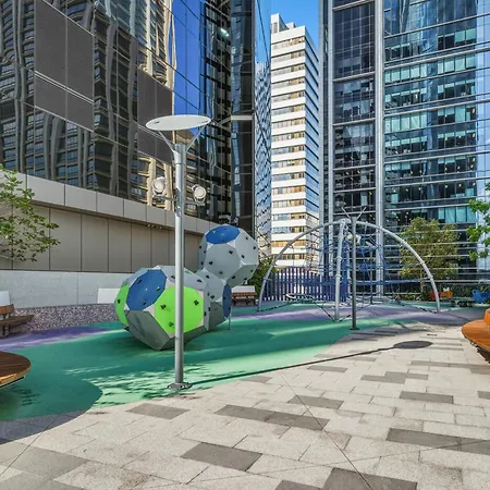 2b2b High Floor With Riverview & Parking * Brisbane