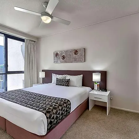 Skd 5* Brisbane