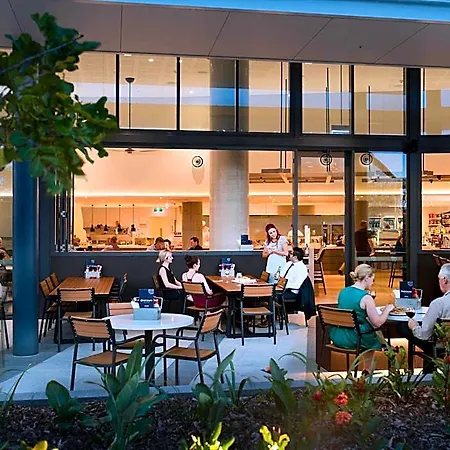 Hotel Ibis Airport