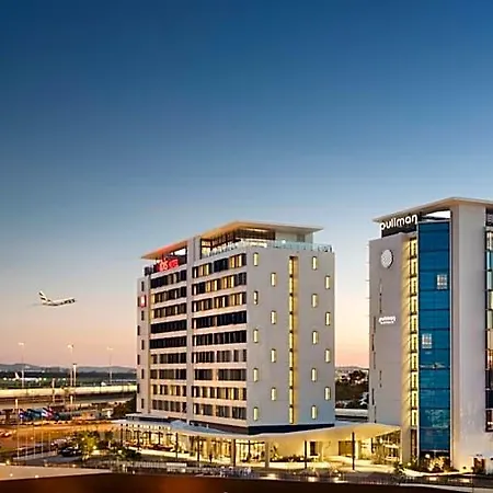 Hotel Ibis Airport 3*
