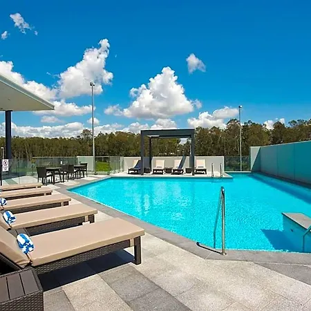Pullman Airport Hotel 5*