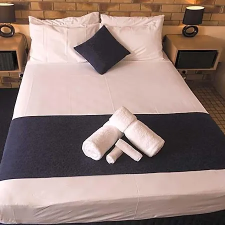 Motel Lancaster Court 4*