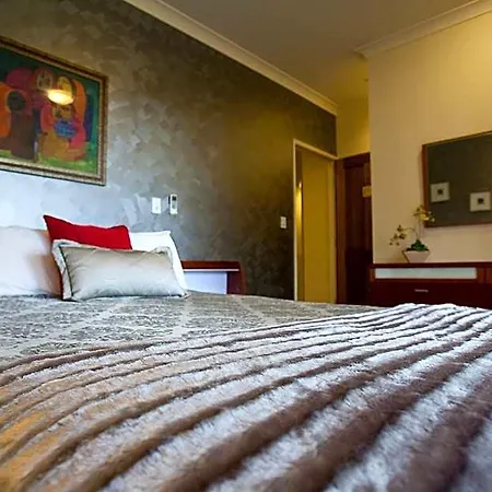 Mt Cotton Retreat Hotel