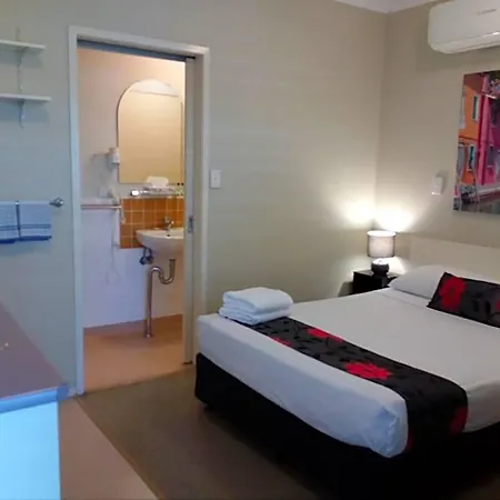 Street Aparthotel