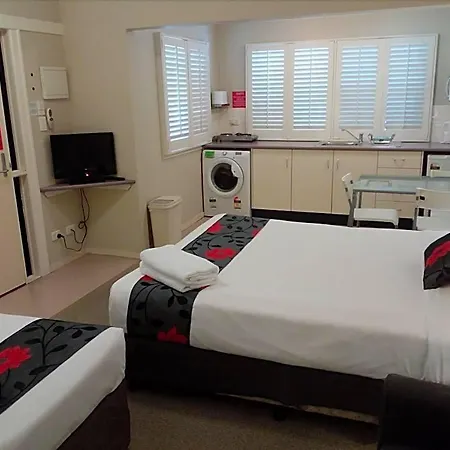 Aparthotel Street 3*