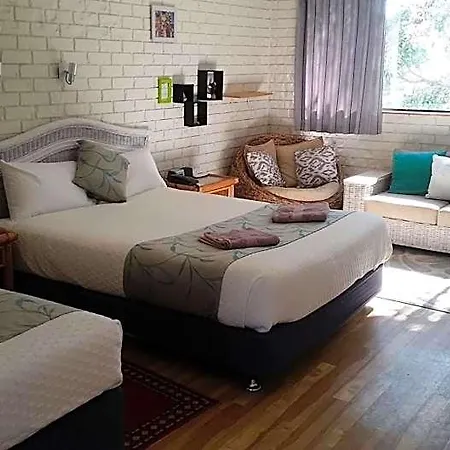 Motel Holland Park 3*