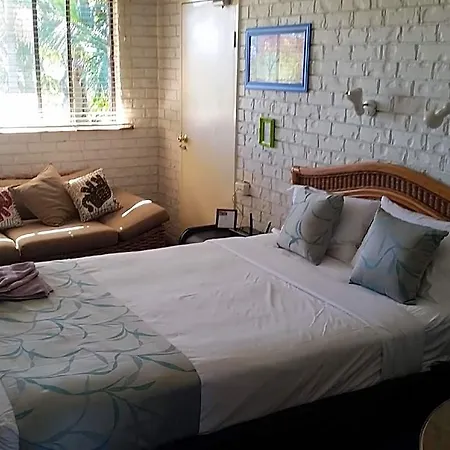 Holland Park 3* Brisbane
