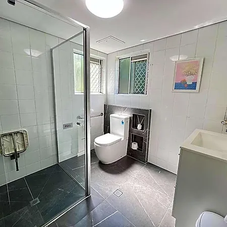 Benson Court Motel 4*