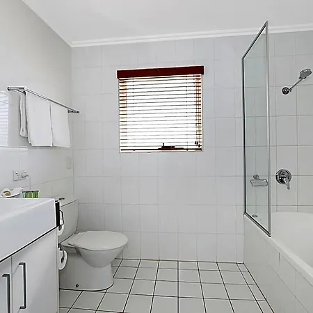 Comfort & Northgate Airport Inn 4*