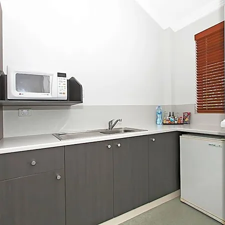 Comfort & Northgate Airport