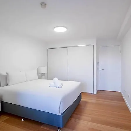 River Plaza 4*