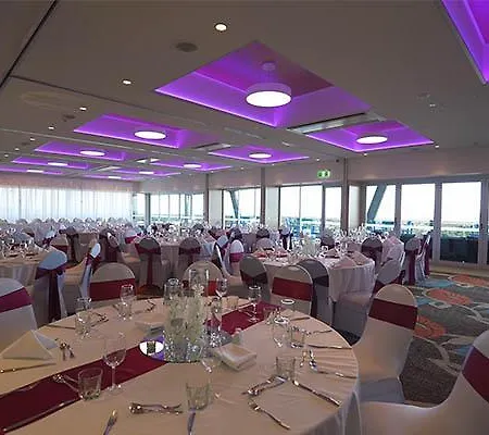 Calamvale And Conference Centre Hotel 5*