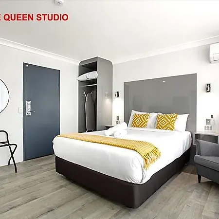 Star Motel 4*