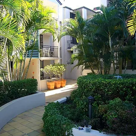 Aparthotel Spring Hill Mews 4*